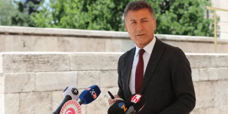 CHP’li Sarıbal: Yerli tütün bitiriliyor