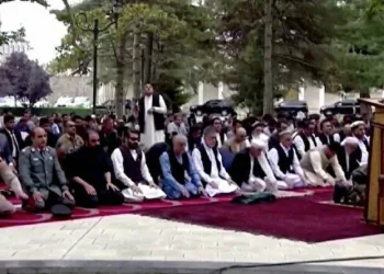 Bayram namazı sırasında roketli saldırı