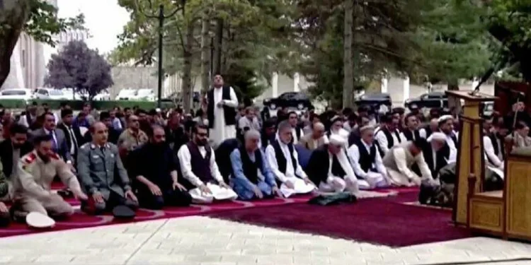 Bayram namazı sırasında roketli saldırı