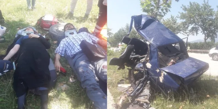 Bursa’da kazada otomobil ikiye bölündü