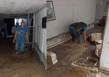 Bursa’da sel! Sular önüne kattığını sürükledi