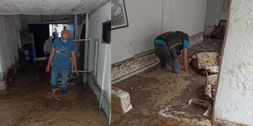 Bursa’da sel! Sular önüne kattığını sürükledi