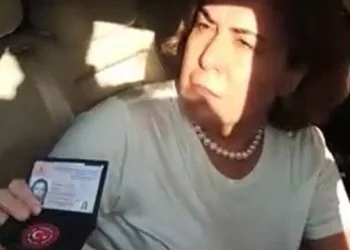 Aracını durduran polise hakaret eden vekilden açıklama