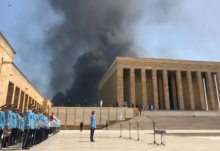 Korkutan yangında dumanlar Anıtkabir'e ulaştı