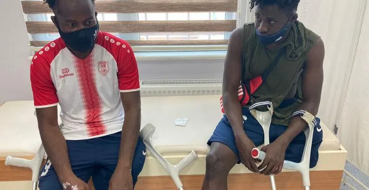 Otobüs şoförü engelli futbolcuları darp etti