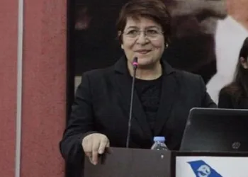 Eski rektöre 146 bin liralık tazminat davası