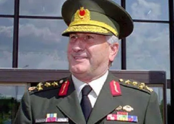 Emekli Orgeneral Çevik Bir yakalandı