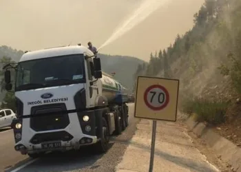 İnegöl Belediyesi ekibi yangın bölgesinde