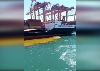 Denize kirli su bırakan gemiye 1 milyon 355 bin TL ceza