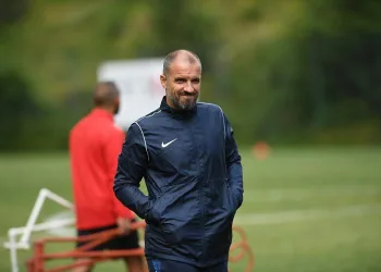 Bursaspor Mustafa Er ile yollarını ayrıldı