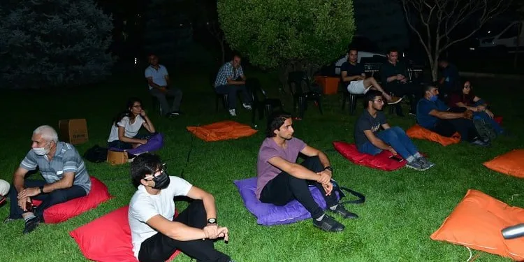 Yıldırım Belediyesi’nden üniversite tercihi yapacak gençlere destek