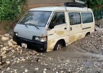 Bursa’da sel! 70’e yakın ev ve iş yerini su bastı