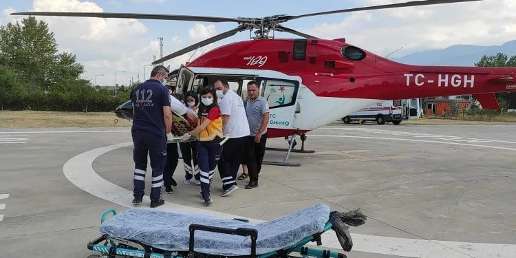 Helikopter ambulans Bursa’daki hasta için havalandı