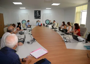 BUÜ’de öğrenciler için çağrı merkezi