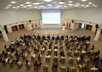 Bursa istihdamdan vazgeçmedi