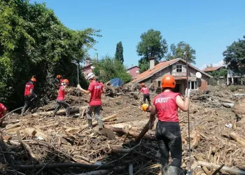 BAKUT sel bölgesinde çalışmalarını sürdürüyor