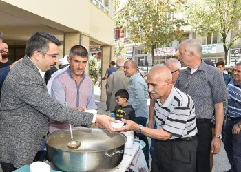 Bursa Yıldırım’da aşure kazanları birlik için kaynadı