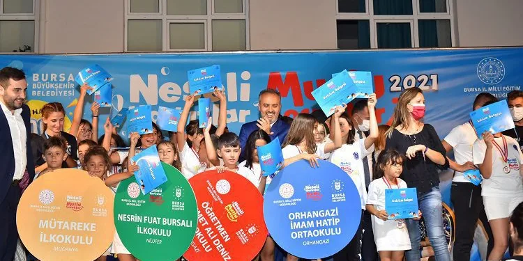 Bursa’da yüzme bilmeyen çocuk kalmadı