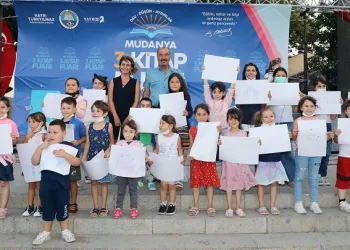 Mudanya Kitap Fuarı’nda sahne çocuk ve gençlerin