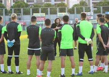 Bursaspor’da Fatih Tekke dönemi resmen başladı
