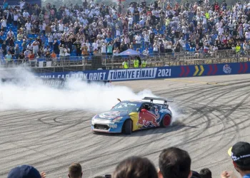 Bursa’da nefes kesen drift şov