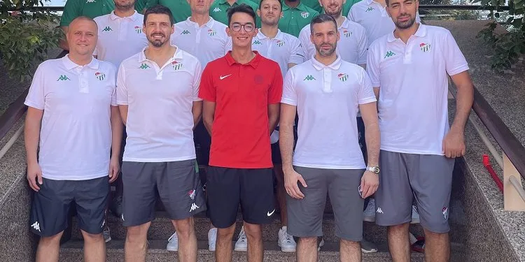 Mete Gazoz’dan Frutti Extra Bursaspor’a ziyaret