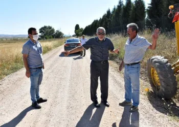 Başkan Bozkurt Sıcak Asfalt Yol Yapım Çalışmalarını Yeri̇nde İnceledi̇