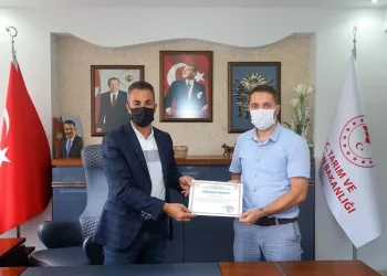 Bi̇leci̇kte Ayın Çalışanı Uygulaması