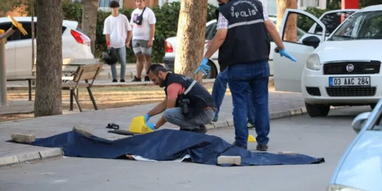 Boşanma Aşamasındaki̇ Kocanın Si̇lahlı Saldırısında Ölü Sayısı 4E Çıktı