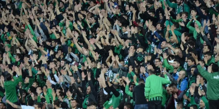 Deni̇zli̇spor-Bandırmaspor Maçının Bi̇let Fi̇yatları Açıklandı