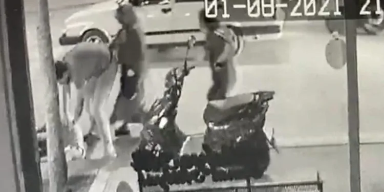 Bursa’da devrilip sürüklenen motosikletin sürücüsü ve oğlu yaralandı