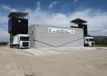 Düzcede Vahşi̇ Depolama Tari̇h Oldu