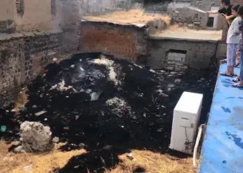 Evlat Nöbeti̇ndeki̇ Babanın Oturduğu Evi̇ Yakmaya Kalkıştılar