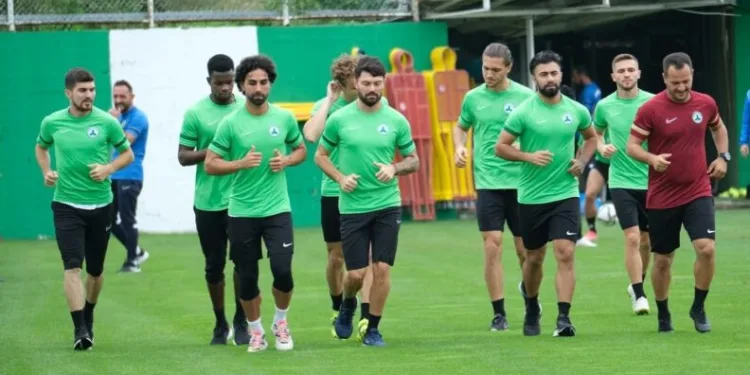 Gi̇resunsporda Eren Tozlu Ve Caner Hüseyi̇n Bağ İle Yollar Ayrıldı