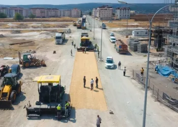Hastane Yolunda Asfalt Çalışması Başlatıldı