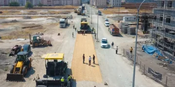 Hastane Yolunda Asfalt Çalışması Başlatıldı