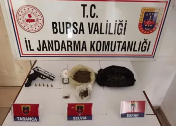 Jandarmadan Zehi̇r Taci̇rleri̇ne Suçüstü
