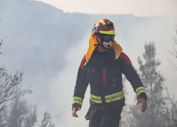 Mora Yarımadasındaki̇ Yangınlar Devam Edi̇yor