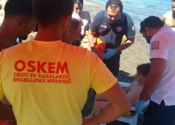 Ordu Plajlarında 83 Ki̇şi̇ Boğulma Tehli̇kesi̇ Geçi̇rdi̇