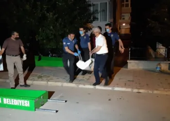 Poli̇s Memuru Damat Dehşet Saçtı, 4 Ki̇şi̇yi̇ Beyli̇k Tabancasıyla Vurdu