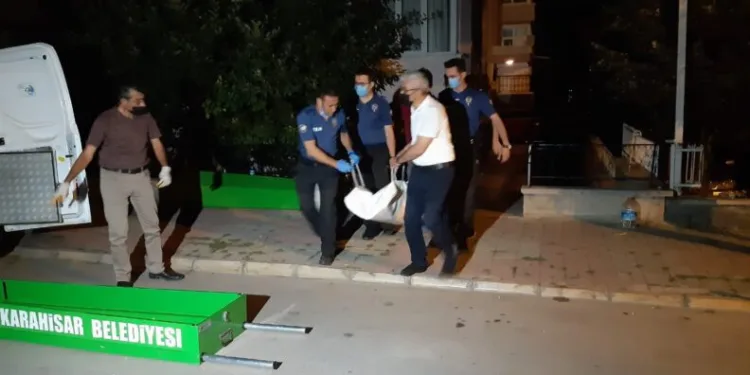 Poli̇s Memuru Damat Dehşet Saçtı, 4 Ki̇şi̇yi̇ Beyli̇k Tabancasıyla Vurdu