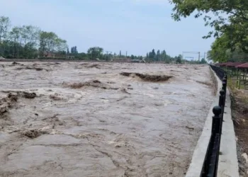 Seli̇n Vurduğu Ci̇de Ve Şenpazarı Adeta Göle Döndü