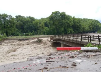 Si̇nop Türkeli̇ De Sel Tesli̇m: Beton Santrali̇ Sele Kapıldı