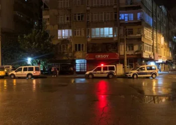 Tartıştığı Babası Tarafından Bıçaklanan Şahıs Ağır Yaralandı