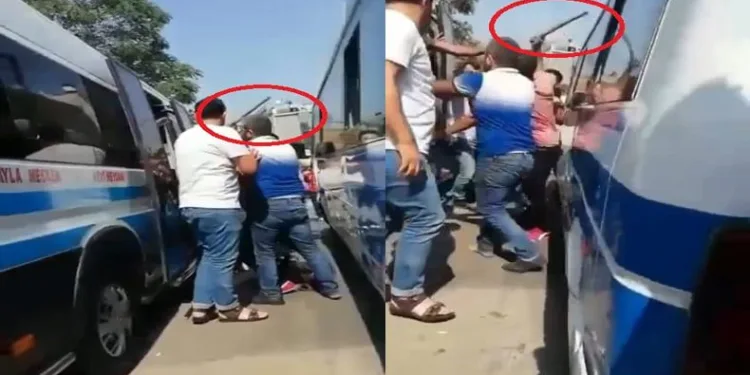 Bursa’da minibüsçüler sopalarla birbirine girdi