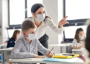 Uzmanlar peş peşe önderdi: Mutlaka aşı olmalılar