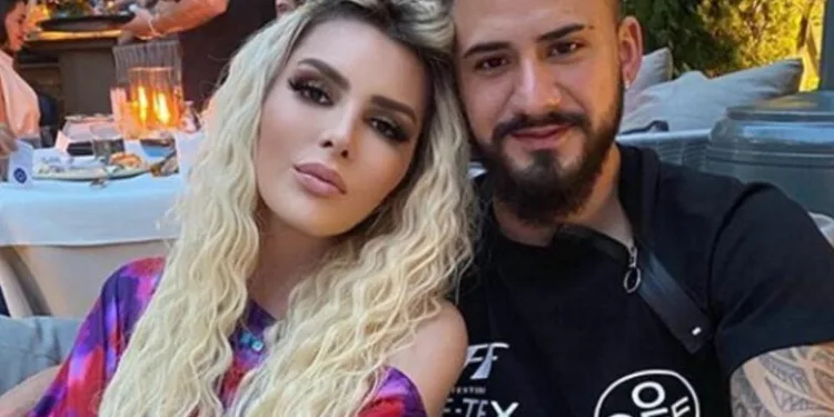 Selin Ciğerci ile Gökhan Çıra boşanıyor!