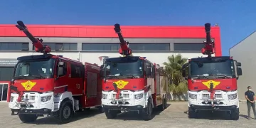 Sabiha Gökçen Havalimanı itfaiye filosuna son teknoloji araçlar katıldı