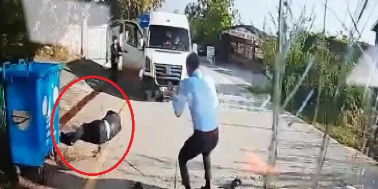 Servis minibüsünün çarptığı yaya, 16 gün sonra öldü