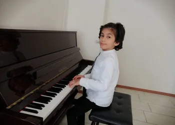 Piyano dehası Ali Bursa’ya yeni ödülle döndü